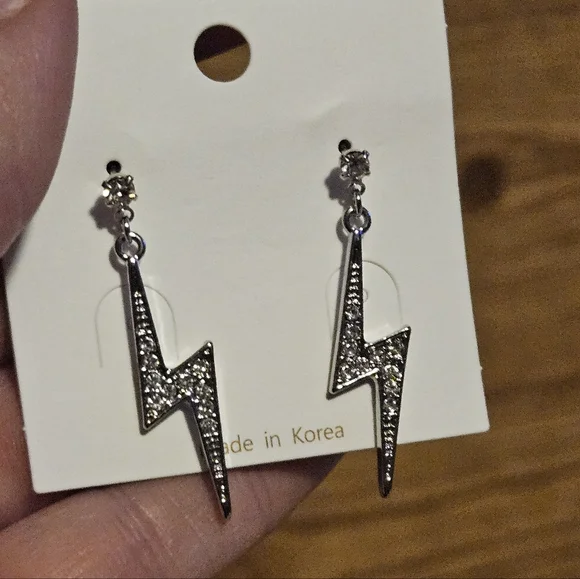 Lightening Bolt Earrings Fashion Jewlery - Picture 2 of 4